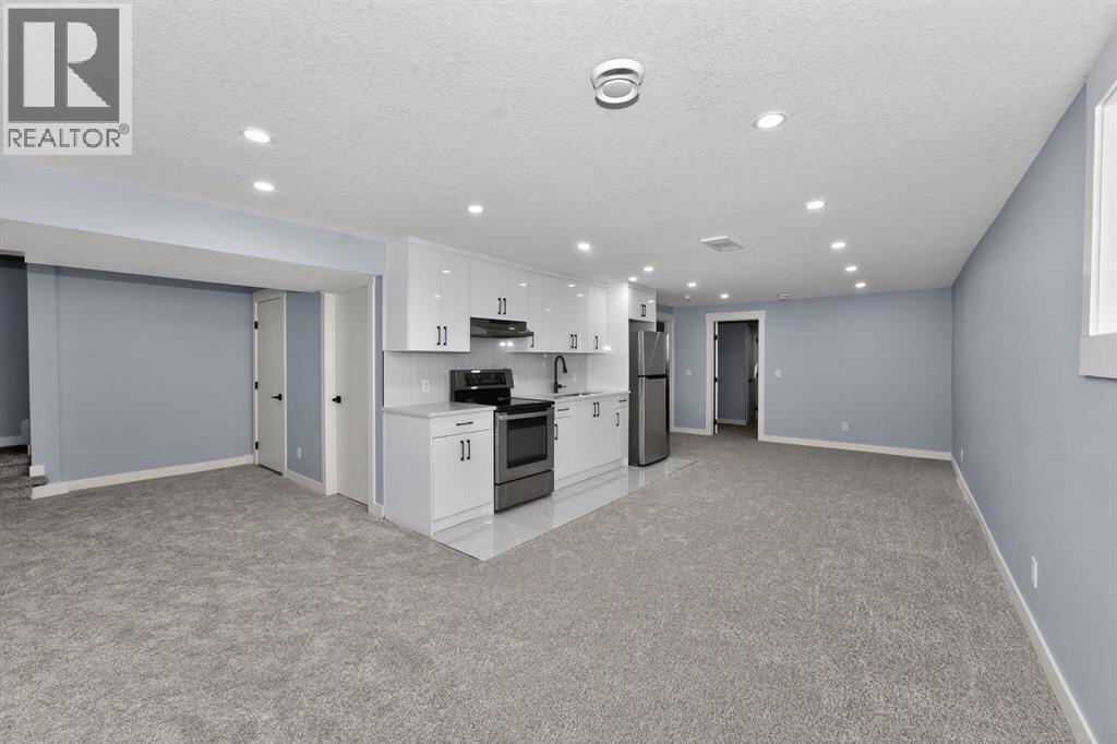 432 Ogden Drive Se, Calgary, AB - Indoor