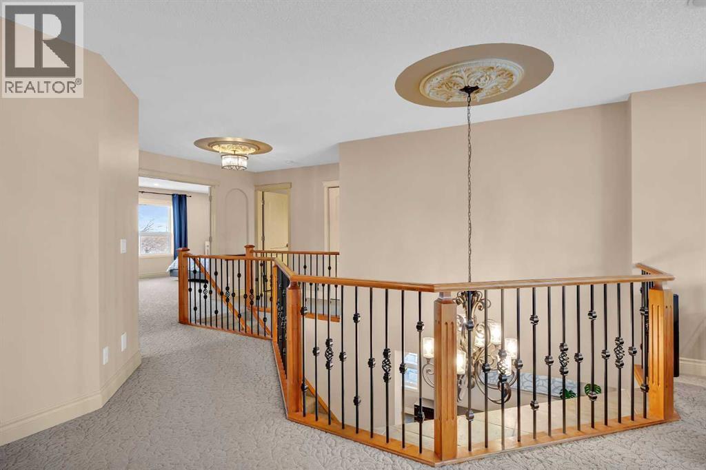 100 Cougarstone Manor Sw, Calgary, AB - Indoor Photo Showing Other Room