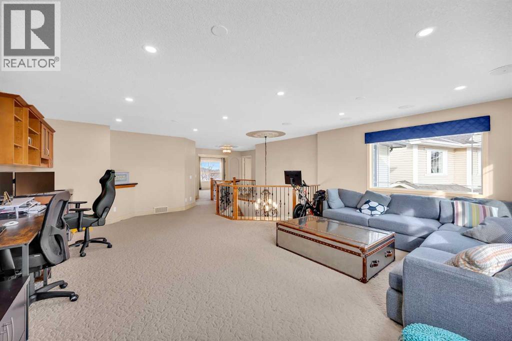 100 Cougarstone Manor Sw, Calgary, AB - Indoor