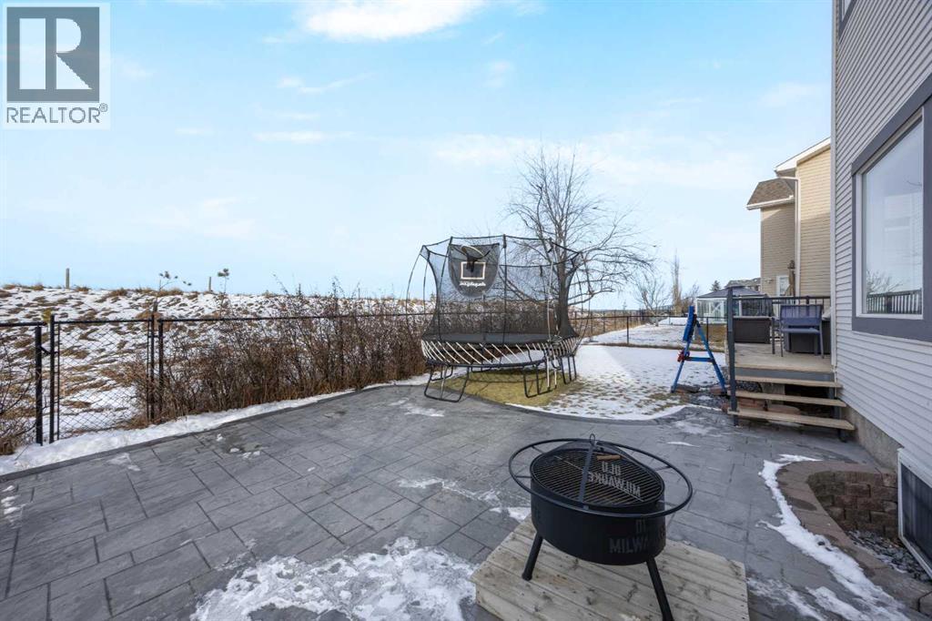 100 Cougarstone Manor Sw, Calgary, AB - Outdoor