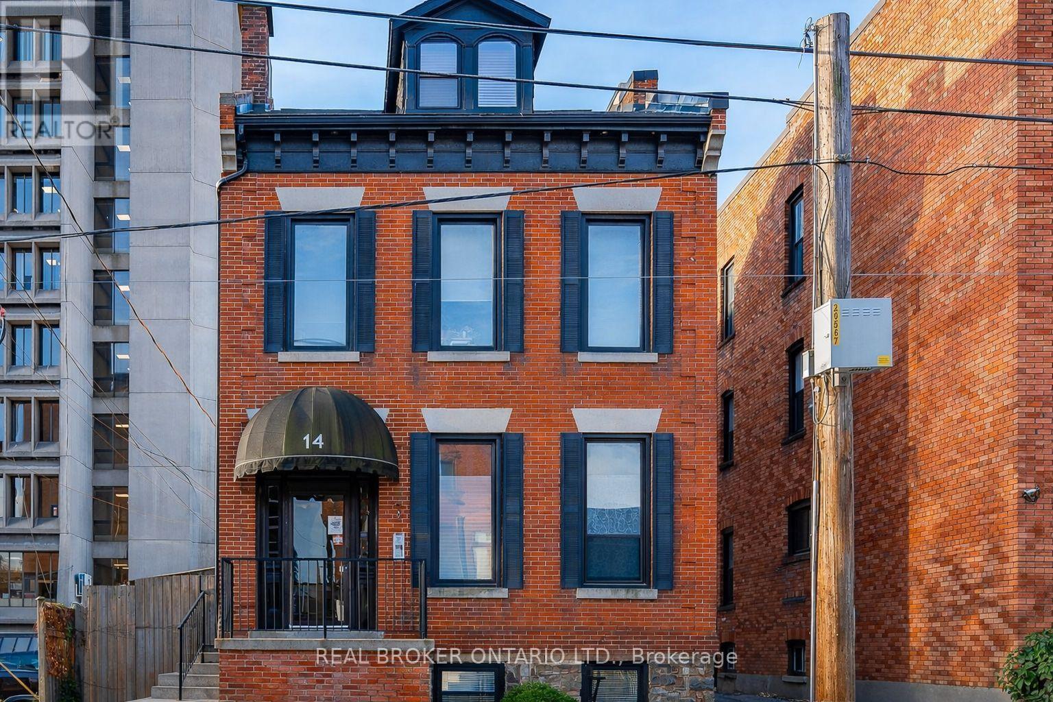 14 Forest Avenue Street S, Hamilton, ON - Outdoor With Facade