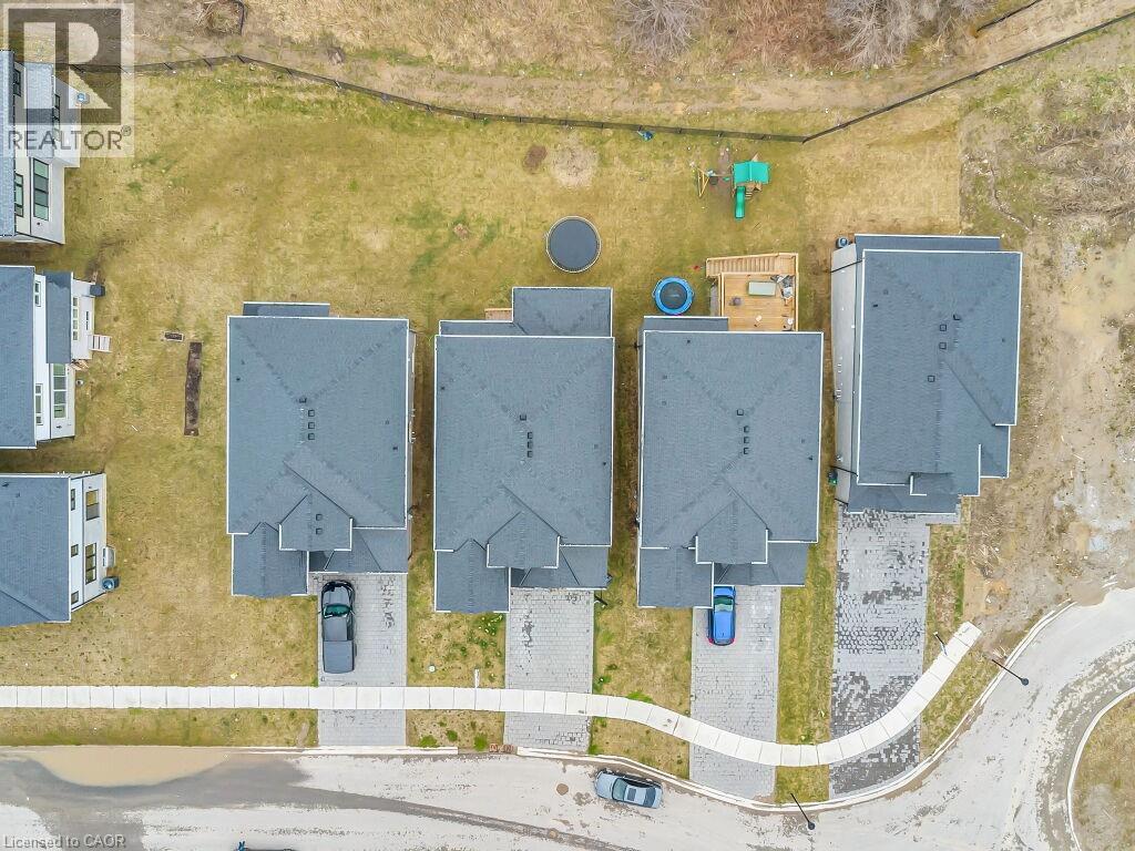 Aerial perspective of suburban area - 3374 Oriole Drive, London, ON - Other