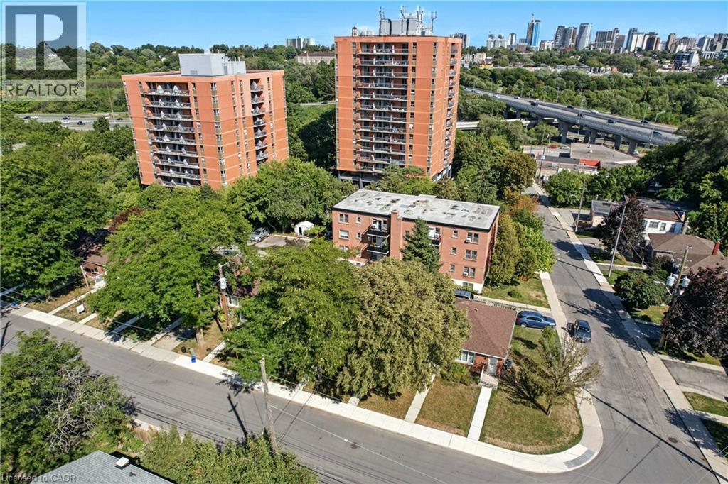 24 Macklin Street N, Hamilton, ON