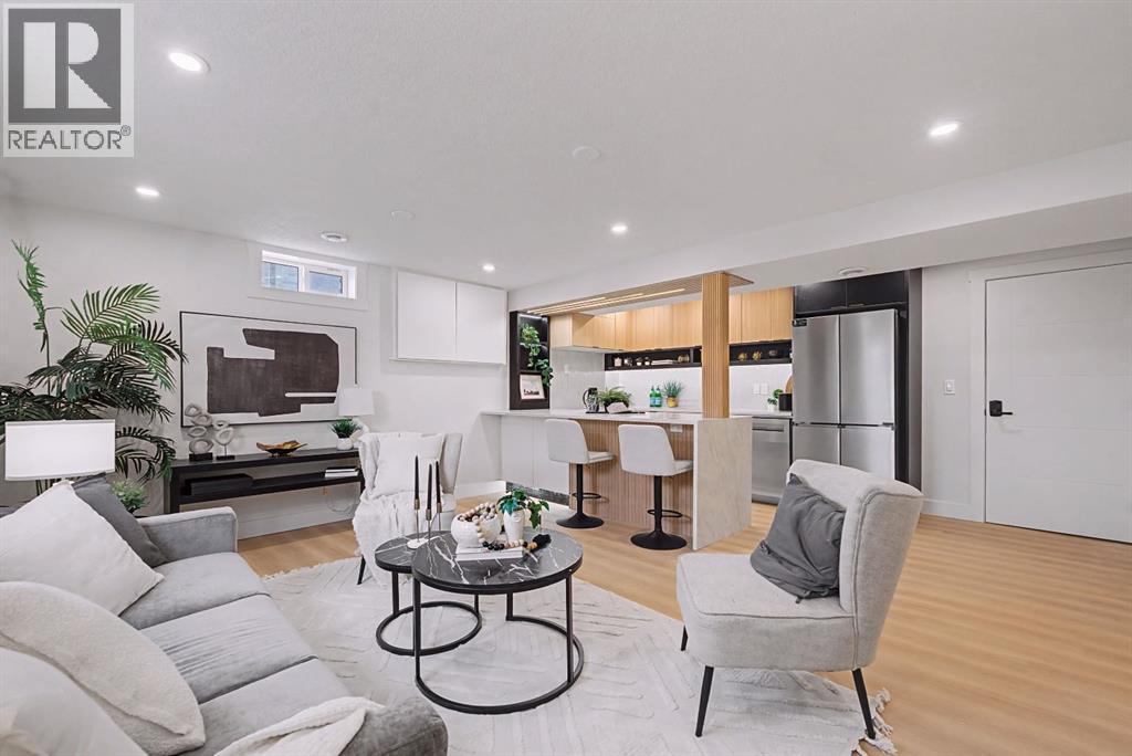 204 Martell Road Ne, Calgary, AB - Indoor Photo Showing Living Room