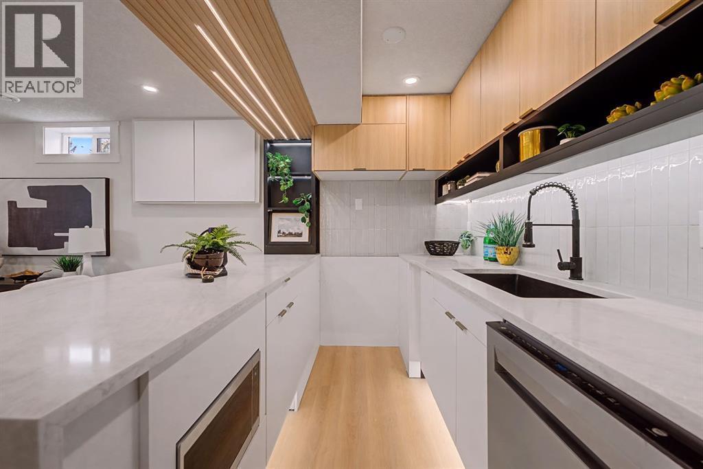 204 Martell Road Ne, Calgary, AB - Indoor Photo Showing Kitchen