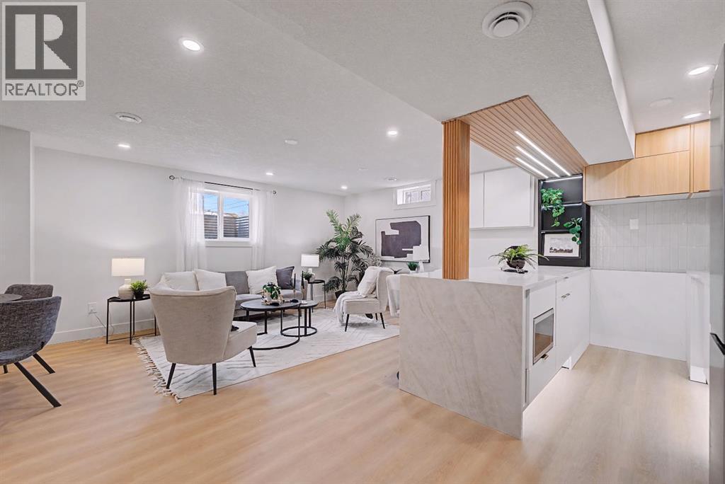 204 Martell Road Ne, Calgary, AB - Indoor