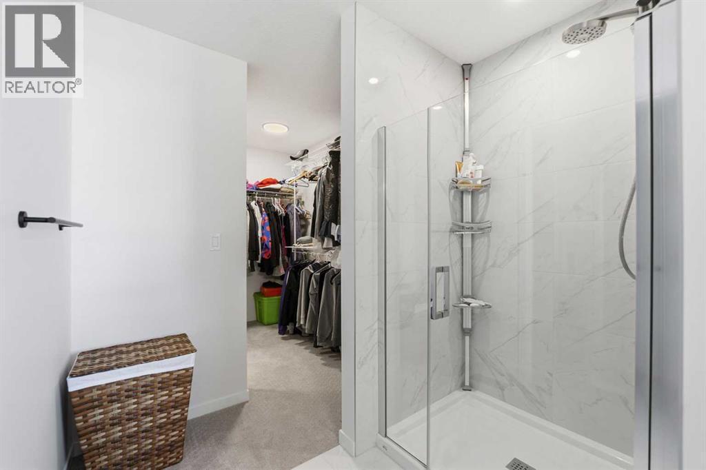 102 Setonstone Manor Se, Calgary, AB - Indoor Photo Showing Bathroom