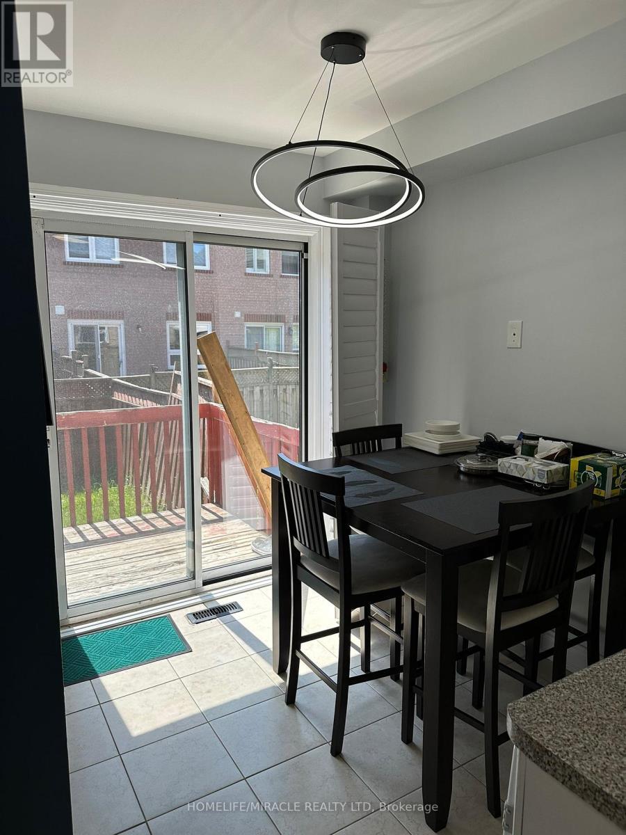 3918 Zenith Court, Mississauga, ON - Indoor Photo Showing Dining Room