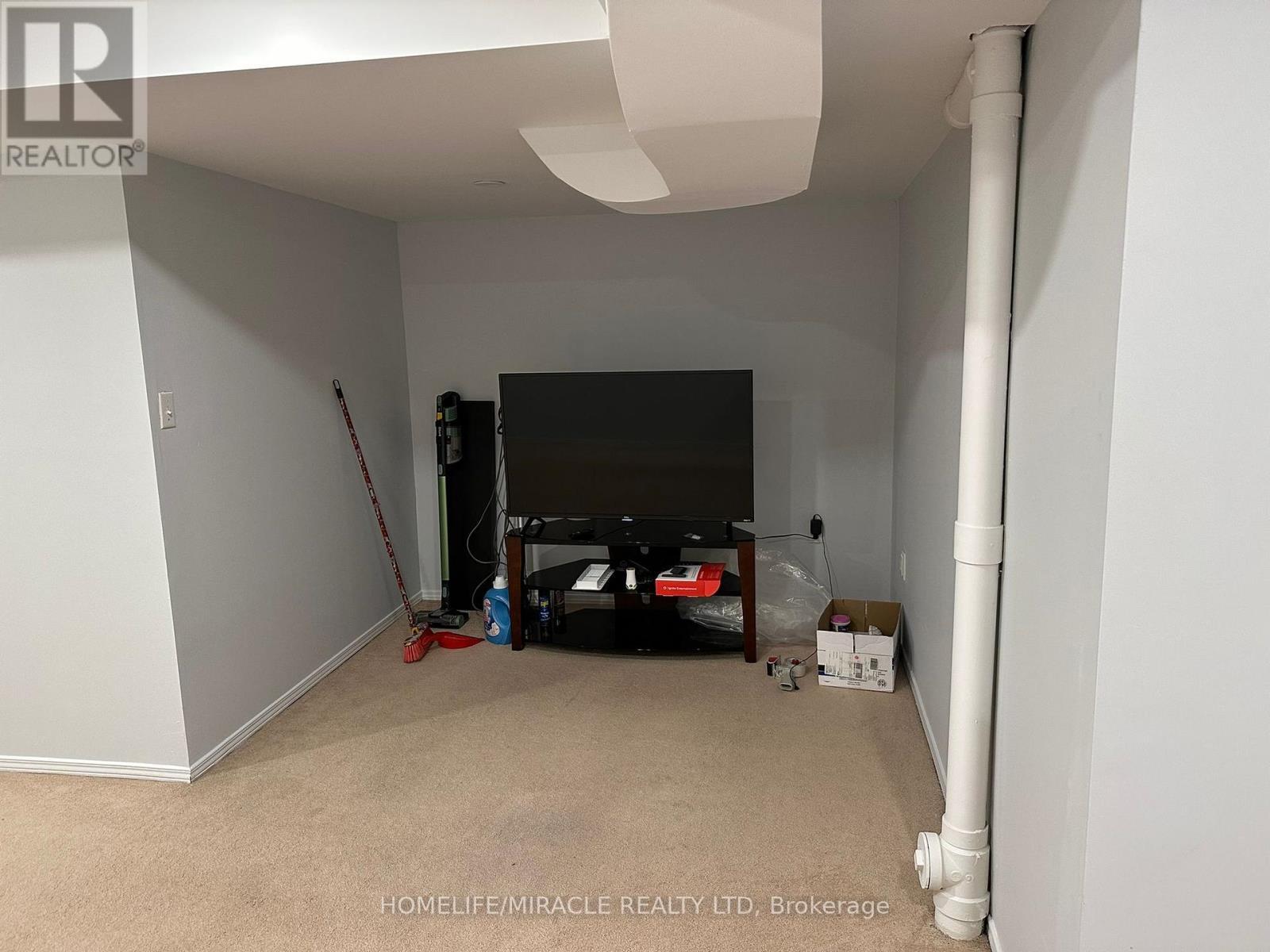 3918 Zenith Court, Mississauga, ON - Indoor Photo Showing Other Room