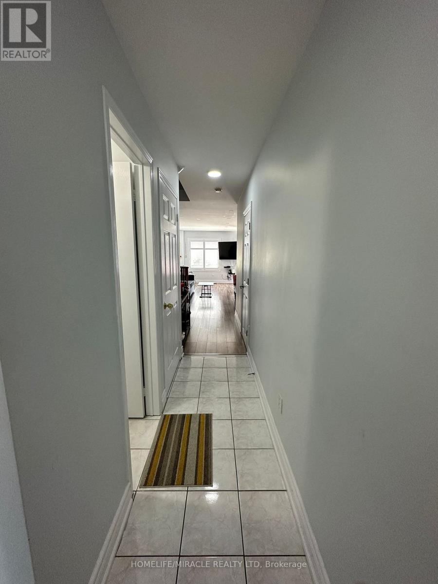 3918 Zenith Court, Mississauga, ON - Indoor Photo Showing Other Room