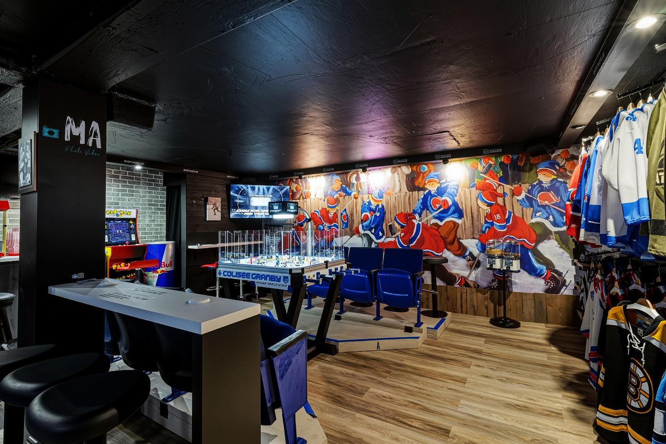 Salle de jeux - 35 Rue D'Arvida, Granby, QC - Indoor