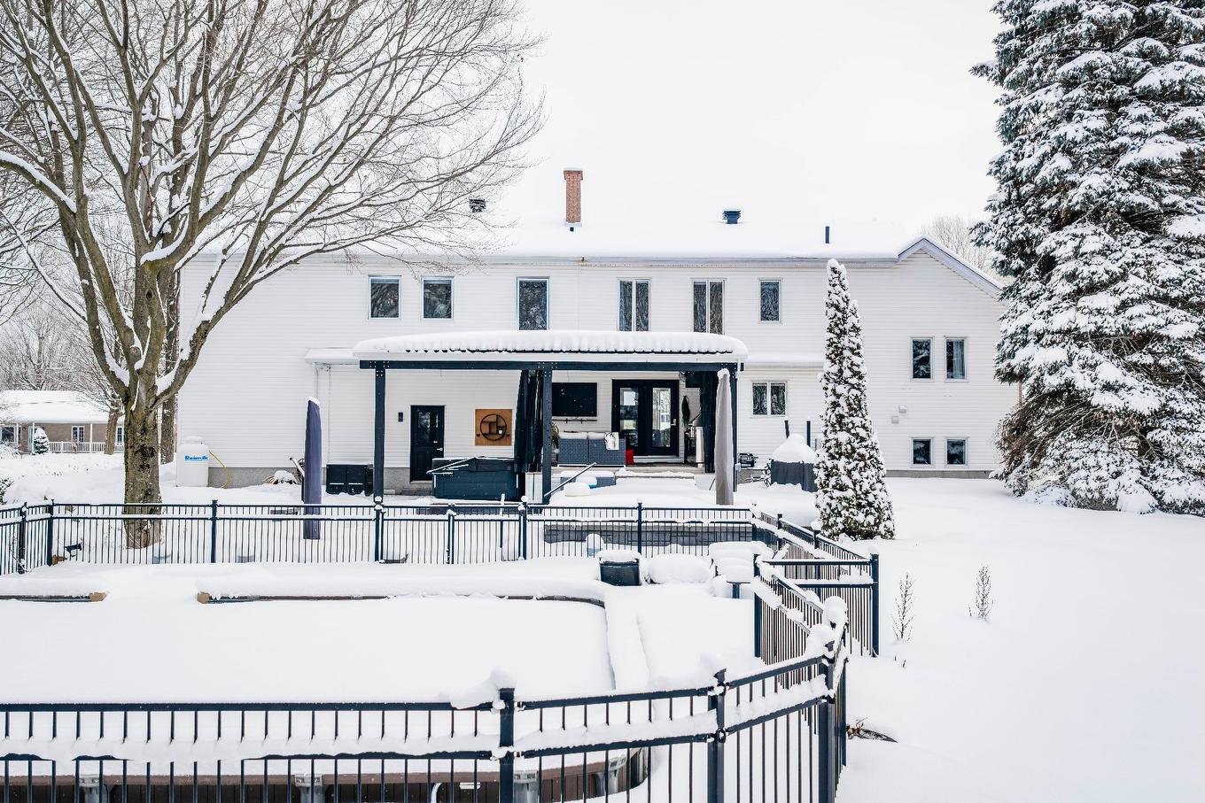 Face arrière - 35 Rue D'Arvida, Granby, QC - With Facade