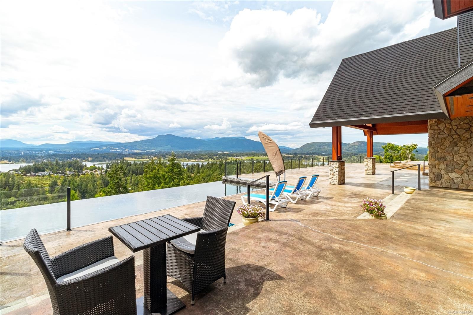 #1-6222 Lower Chippewa Rd, Duncan, BC