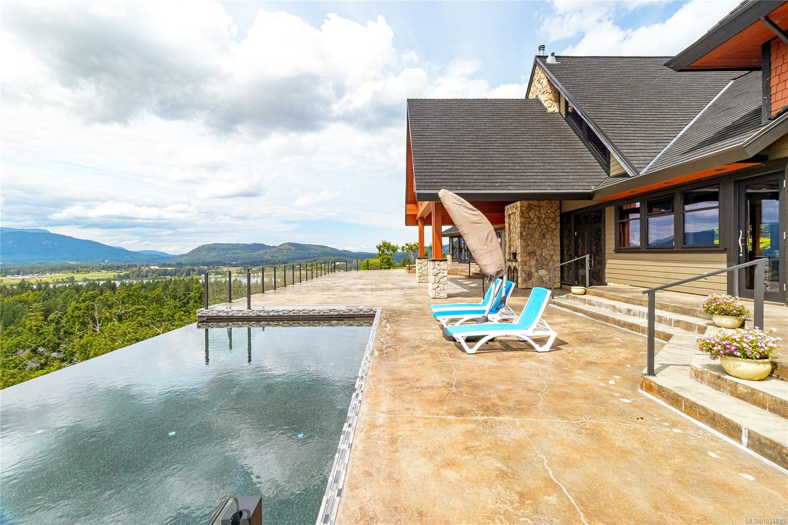#1-6222 Lower Chippewa Rd, Duncan, BC