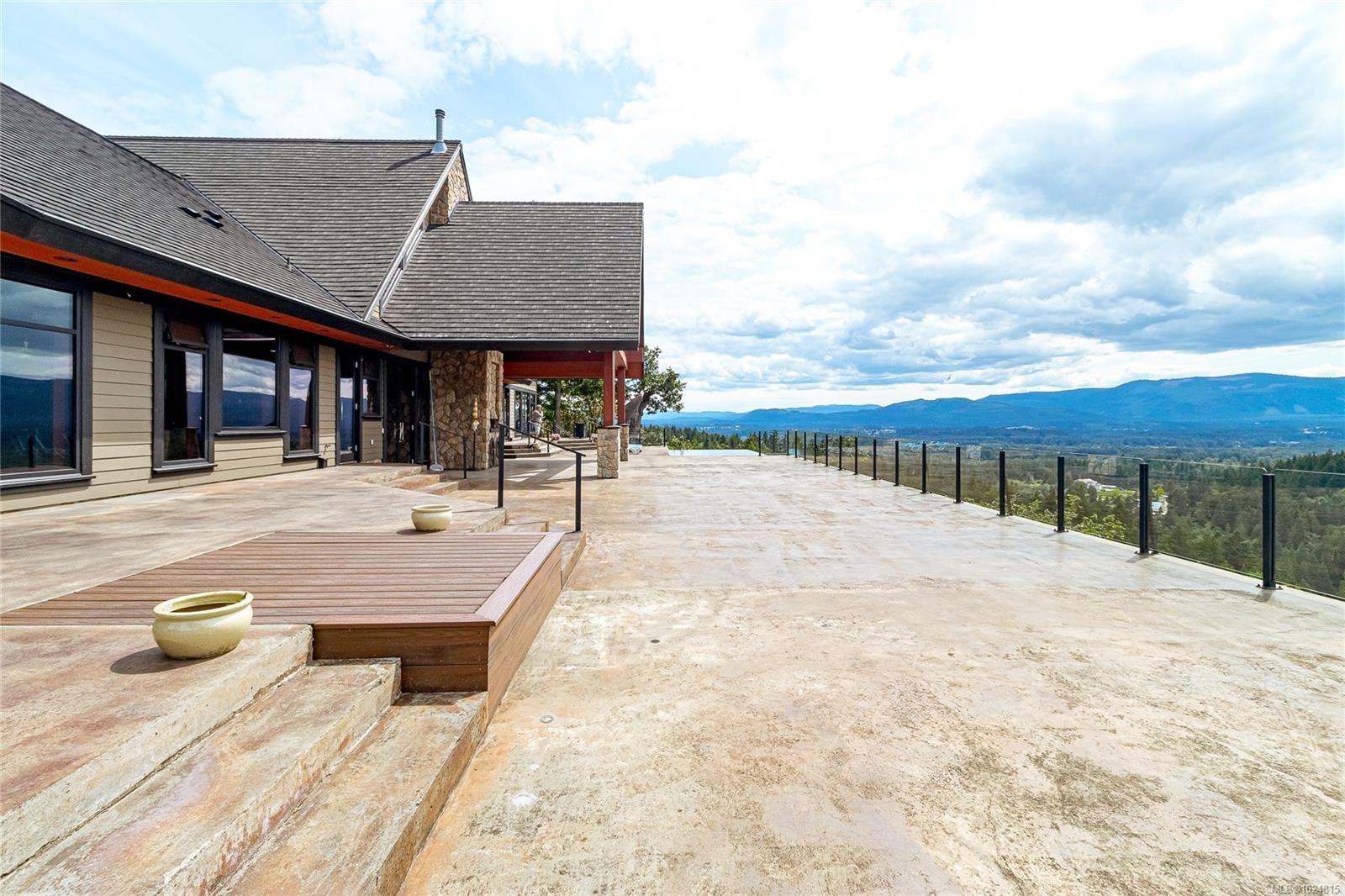 #1-6222 Lower Chippewa Rd, Duncan, BC