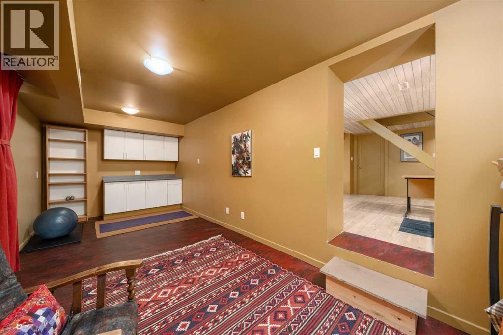 1929 6 Avenue Nw, Calgary, AB - Indoor Photo Showing Other Room