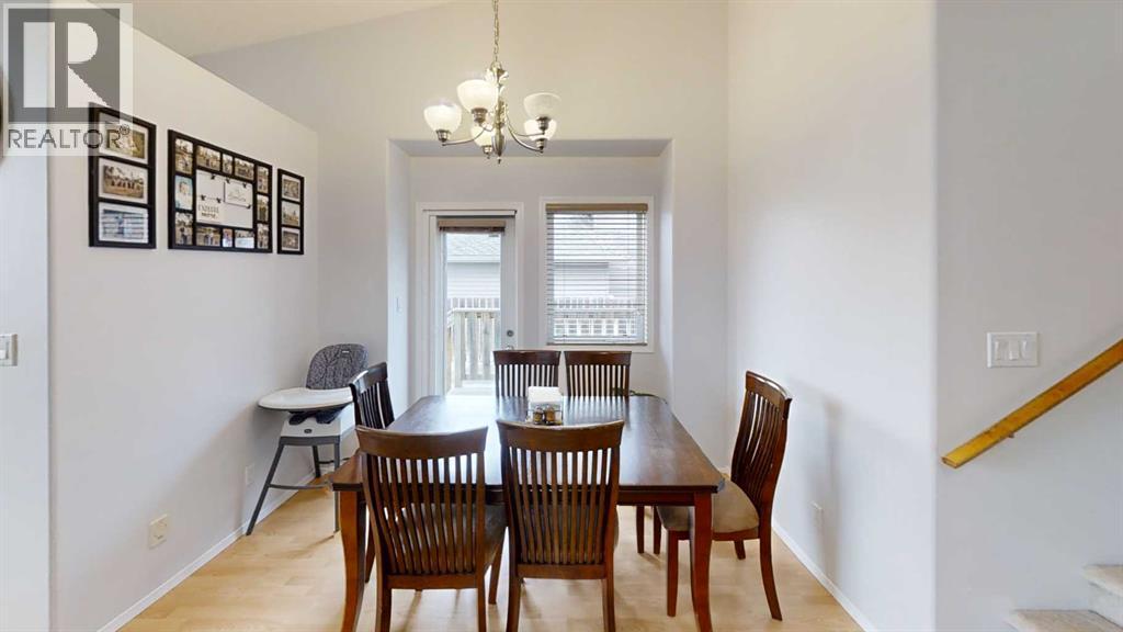 624 51 Avenue, Coalhurst, AB - Indoor Photo Showing Dining Room