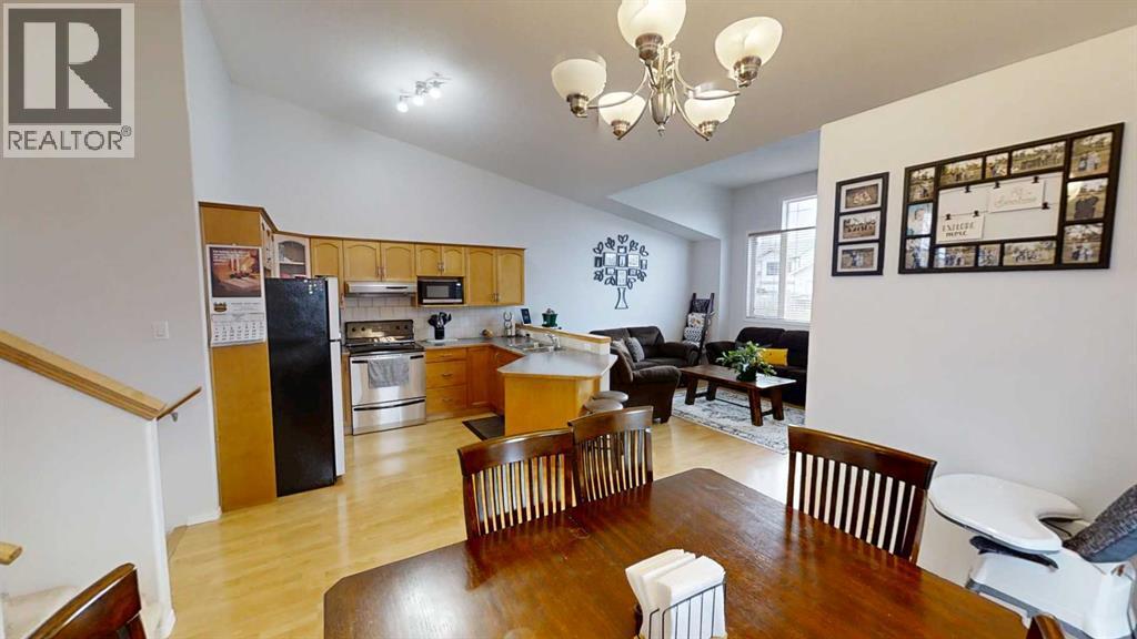 624 51 Avenue, Coalhurst, AB - Indoor