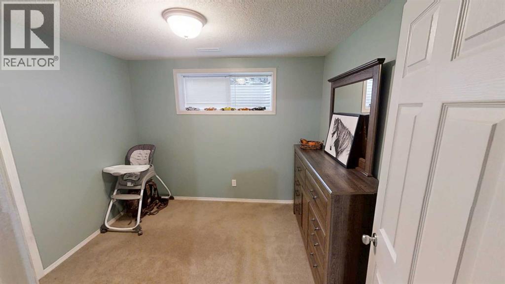624 51 Avenue, Coalhurst, AB - Indoor Photo Showing Other Room