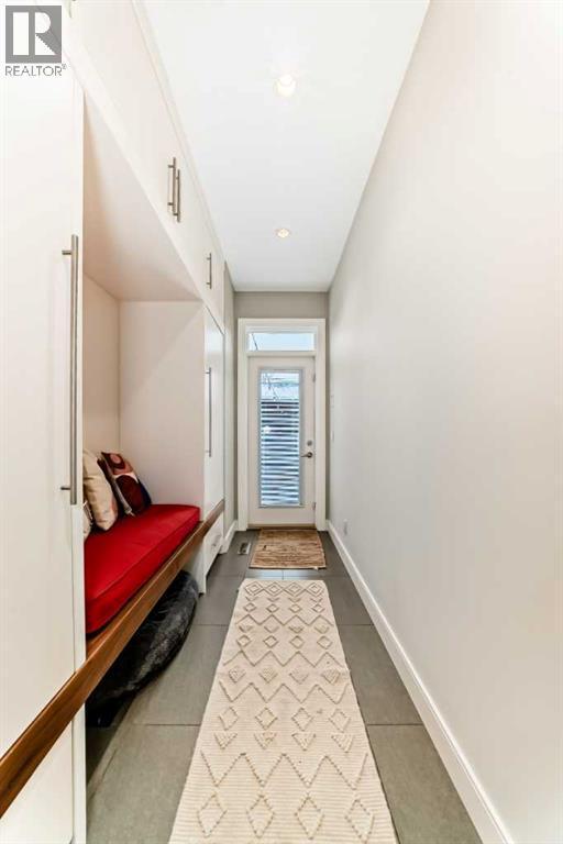 2614 21 Street Sw, Calgary, AB - Indoor Photo Showing Other Room