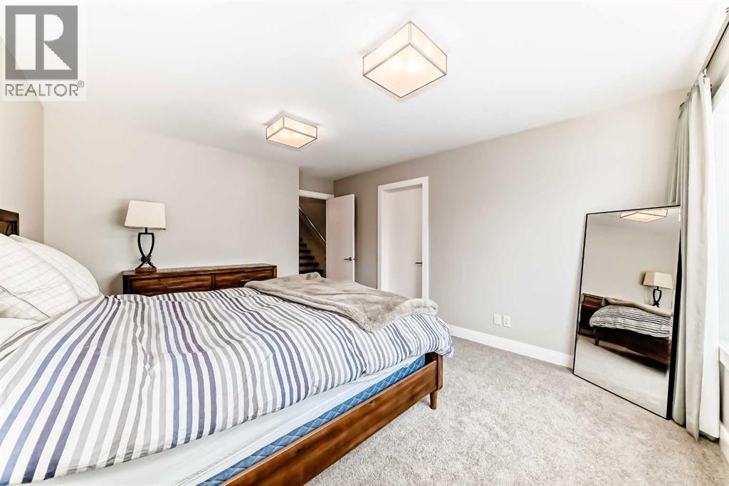 2614 21 Street Sw, Calgary, AB - Indoor Photo Showing Bedroom