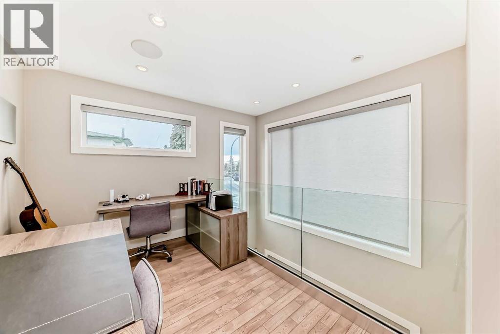 2614 21 Street Sw, Calgary, AB - Indoor Photo Showing Office