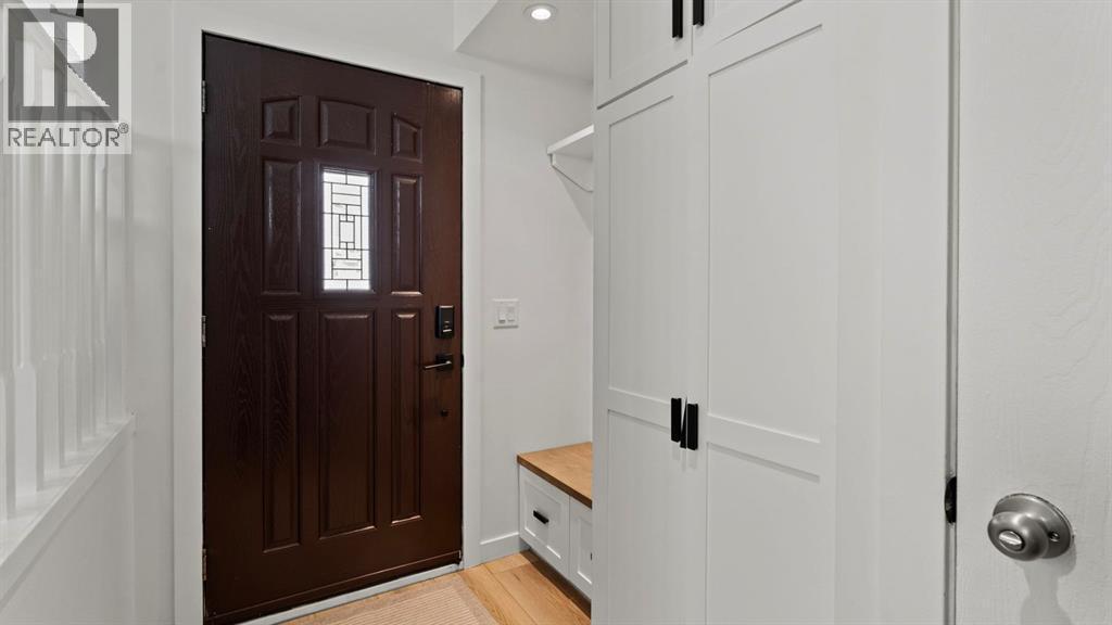 161 Macewan Glen Drive Nw, Calgary, AB - Indoor Photo Showing Other Room