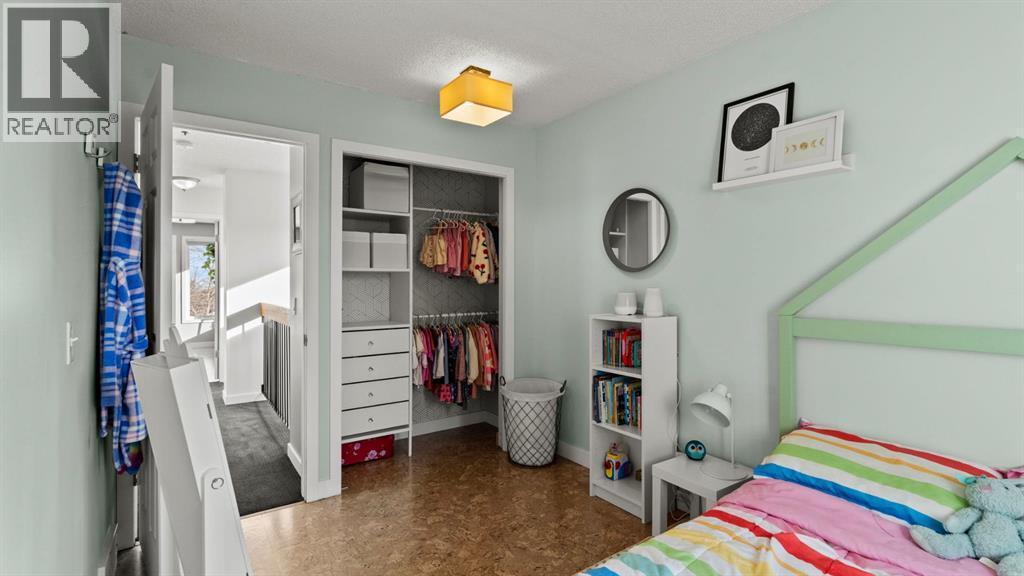 161 Macewan Glen Drive Nw, Calgary, AB - Indoor Photo Showing Bedroom