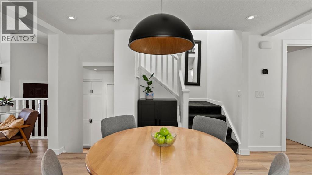 161 Macewan Glen Drive Nw, Calgary, AB - Indoor Photo Showing Dining Room