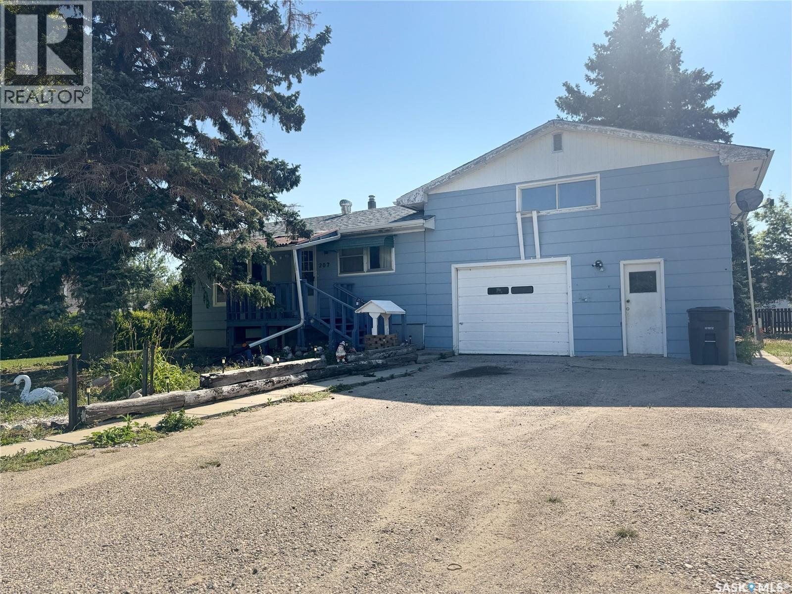 209 Francis Street, Francis, SK - Outdoor