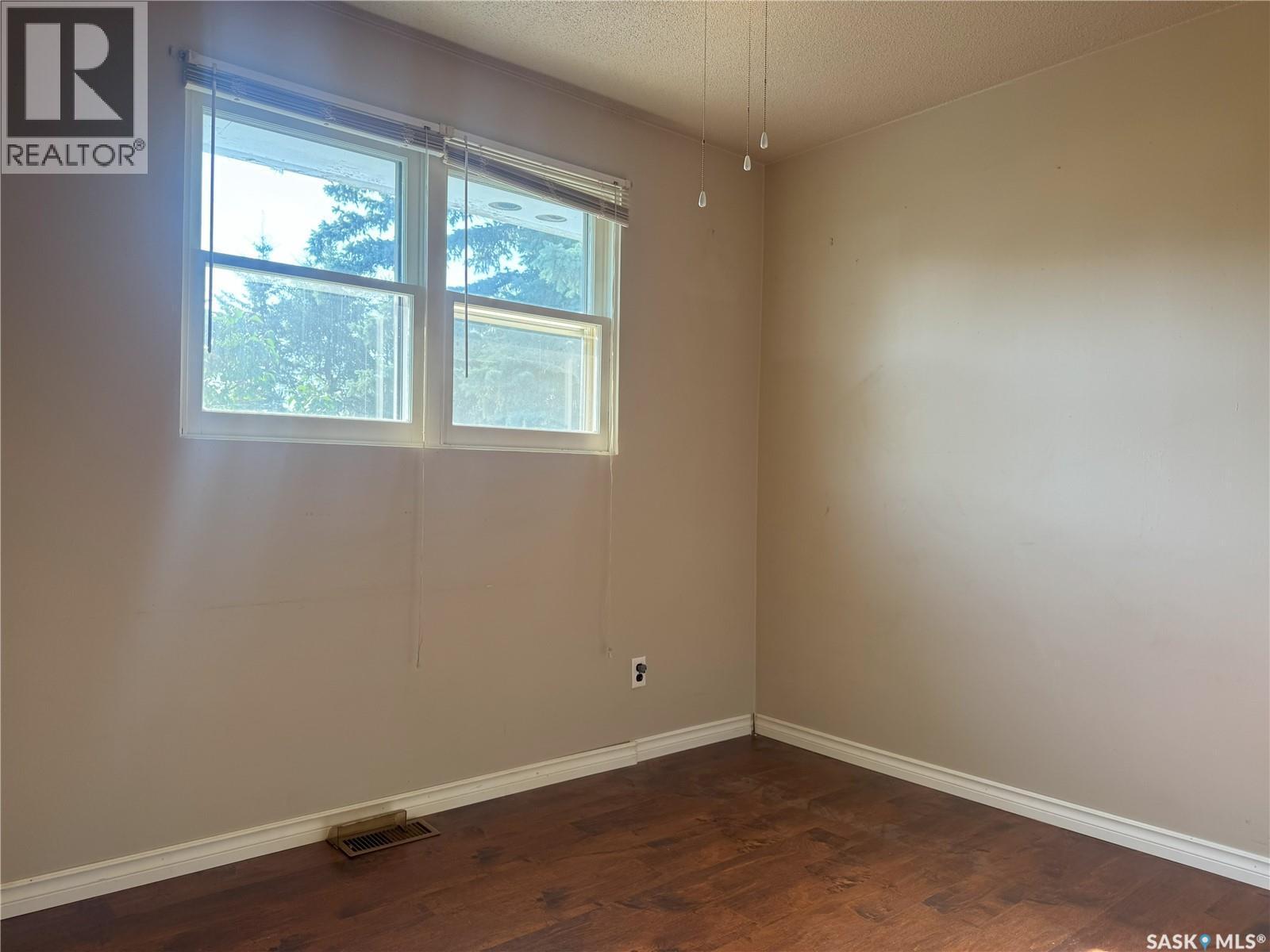 209 Francis Street, Francis, SK - Indoor Photo Showing Other Room