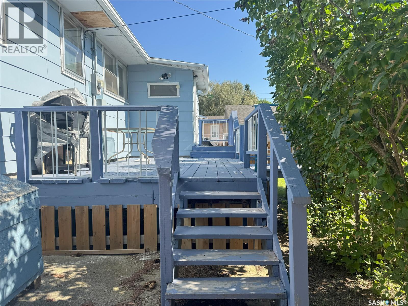 209 Francis Street, Francis, SK - Outdoor