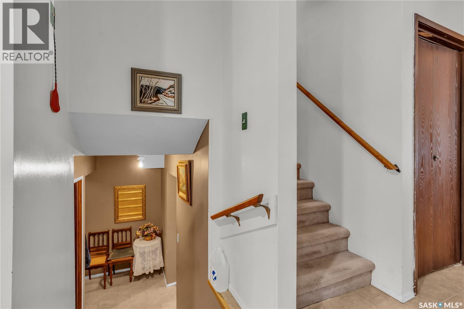 110 Salemka Crescent, Regina, SK - Indoor Photo Showing Other Room