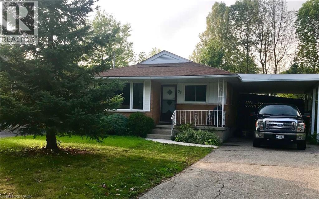 38 High Street, Waterloo, ON - Outdoor