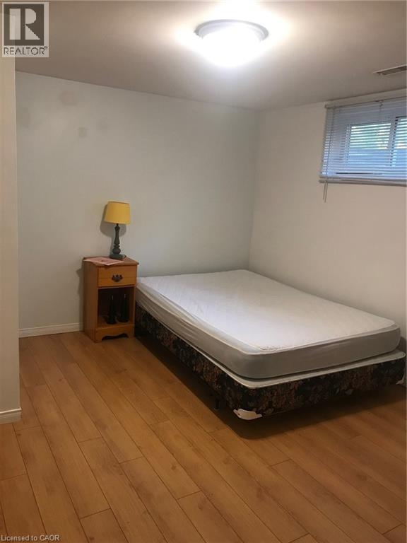 38 High Street, Waterloo, ON - Indoor Photo Showing Bedroom