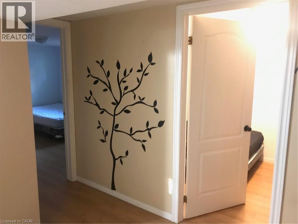 38 High Street, Waterloo, ON - Indoor Photo Showing Other Room