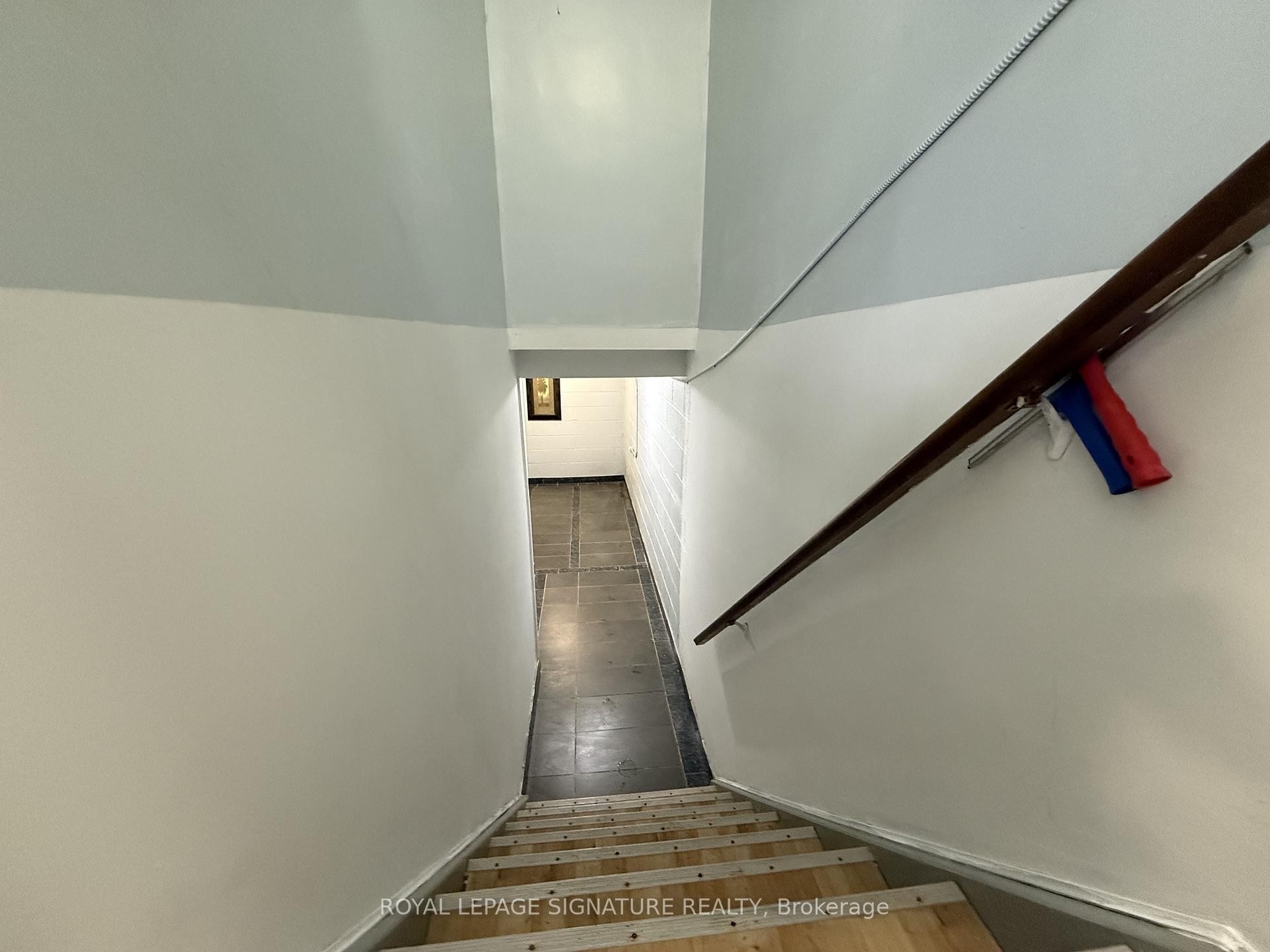 1195 Lakeshore Road E, Mississauga, ON