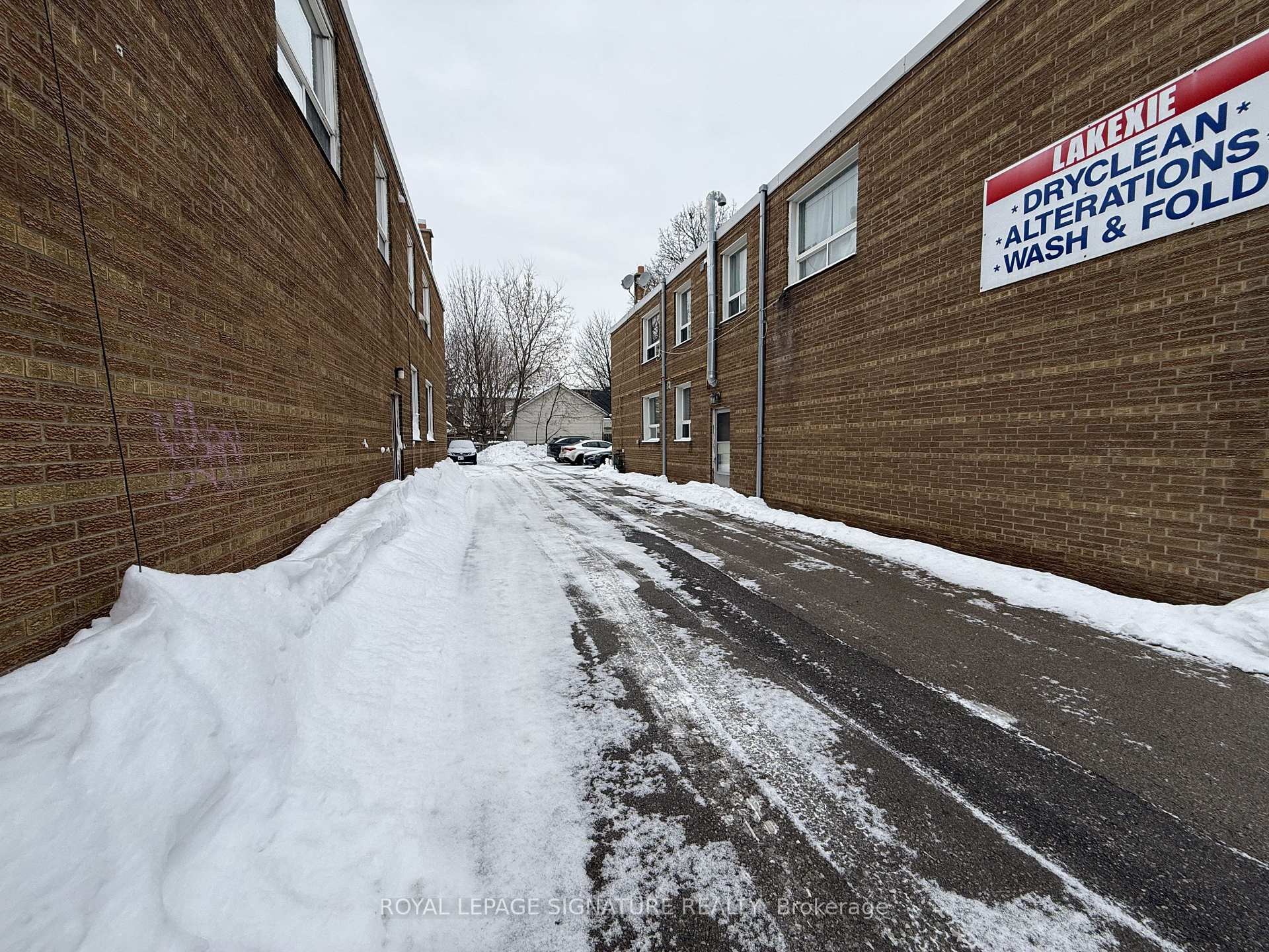 1195 Lakeshore Road E, Mississauga, ON