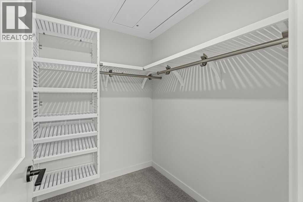 407, 1505 Spring Creek Gate, Canmore, AB - Indoor With Storage