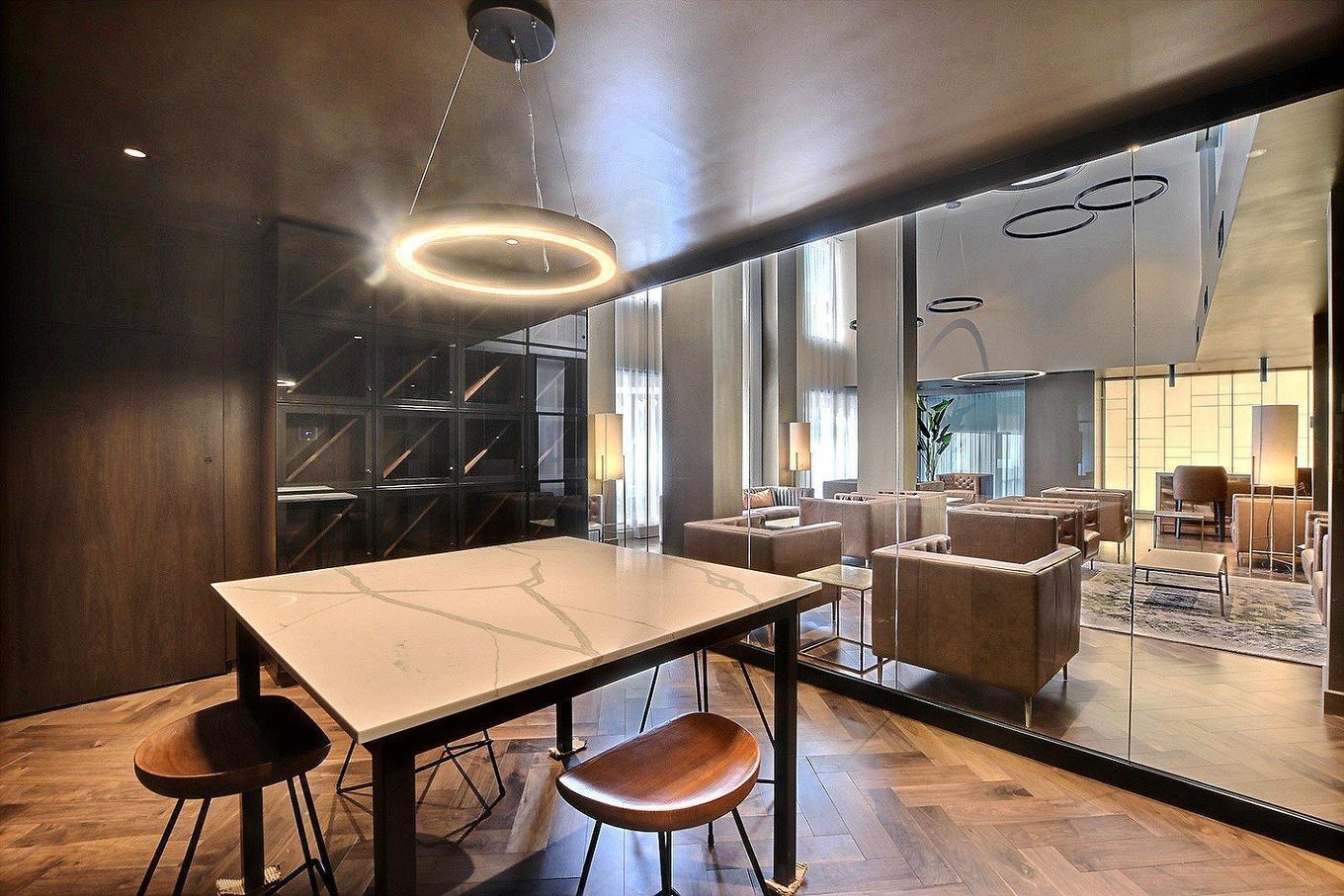 Salle communautaire - 1104-1188 Rue St-Antoine O., Montréal (Ville-Marie), QC - Indoor