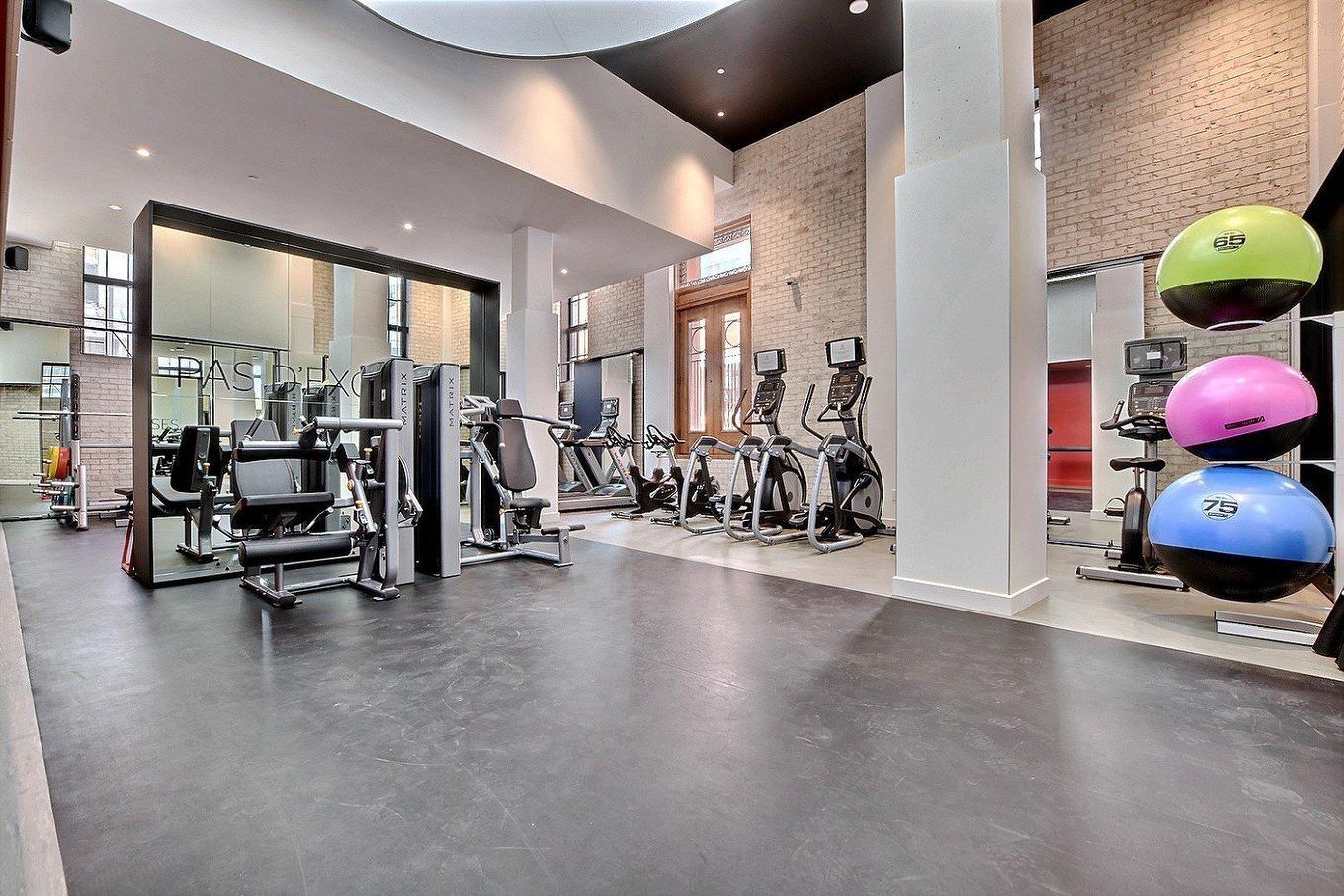 Salle d'exercice - 1104-1188 Rue St-Antoine O., Montréal (Ville-Marie), QC - Indoor Photo Showing Gym Room