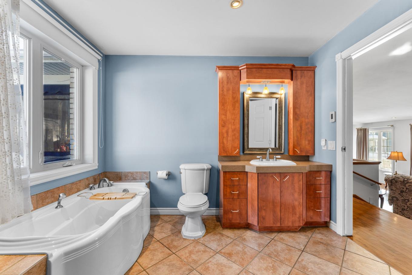 Salle de bains attenante à la CCP - 2943 Ch. Ste-Marie, Mascouche, QC - Indoor Photo Showing Bathroom