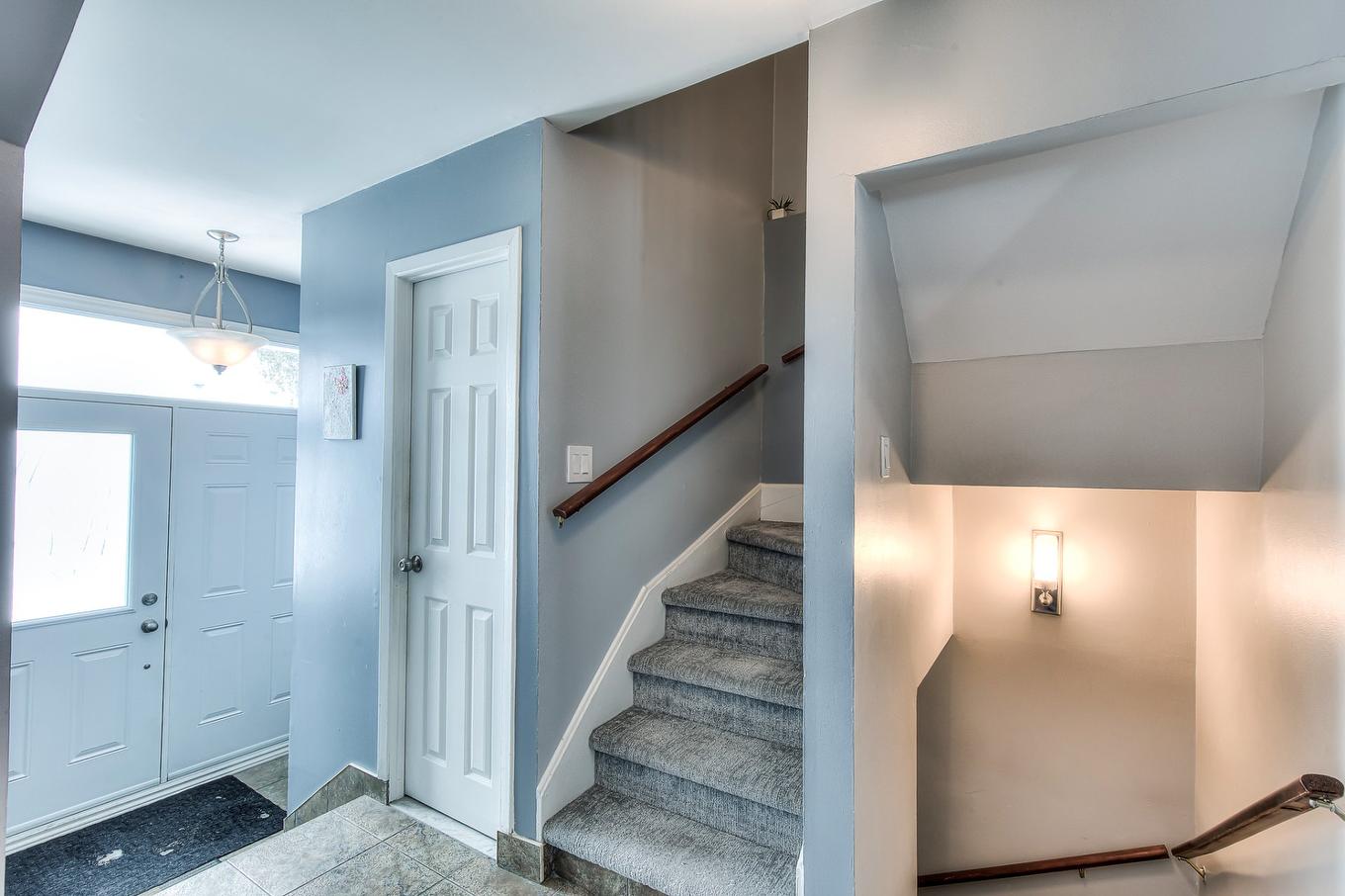 Staircase - 1317 Rue Fletcher, Laval (Chomedey), QC - Indoor Photo Showing Other Room