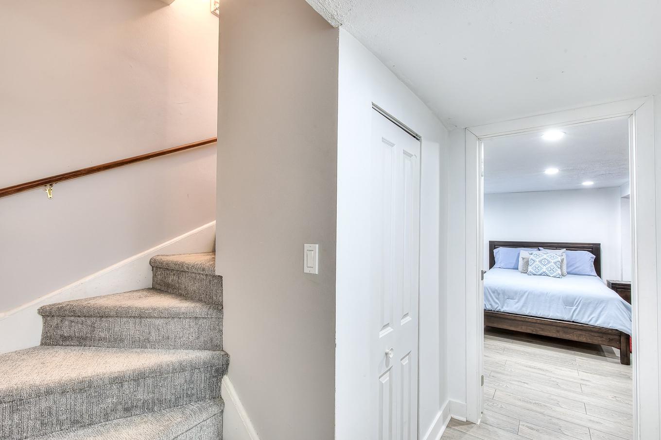 Staircase - 1317 Rue Fletcher, Laval (Chomedey), QC - Indoor Photo Showing Other Room