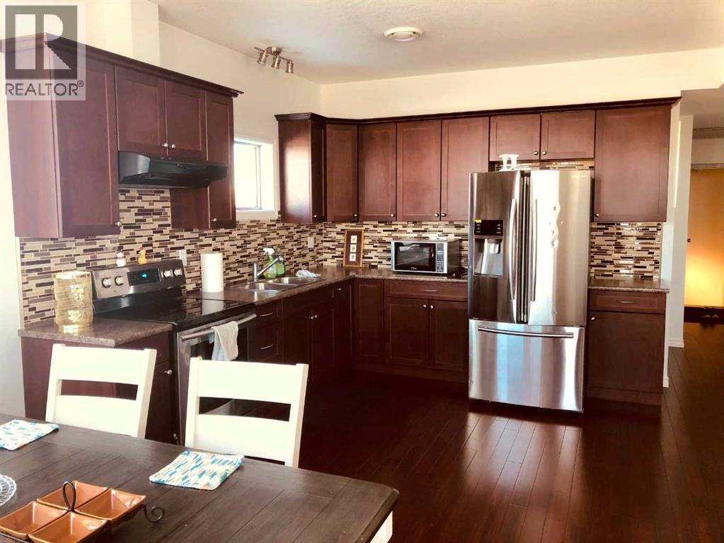 10117 102, Lac La Biche, AB