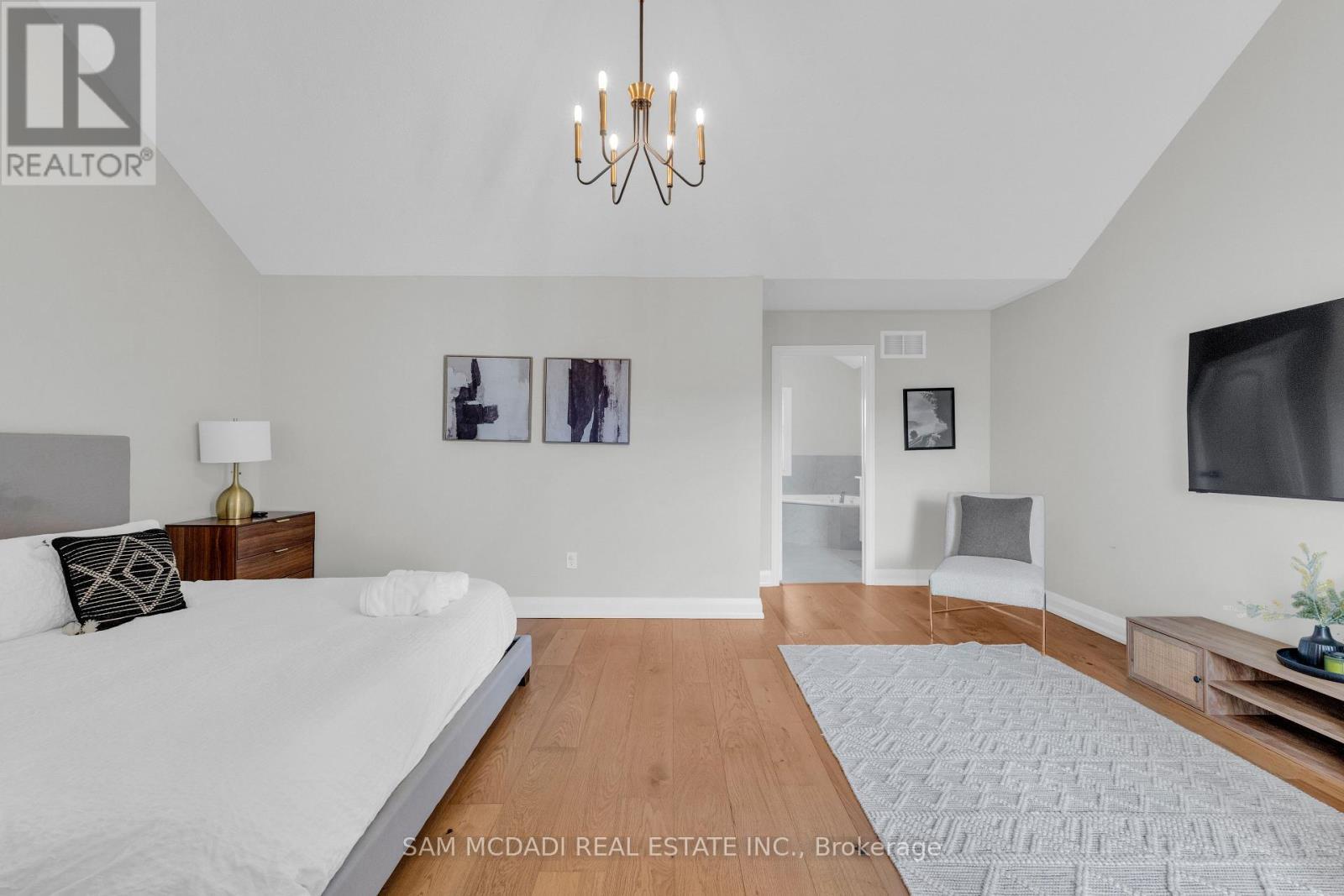 5227 Preservation Circle, Mississauga, ON - Indoor Photo Showing Bedroom