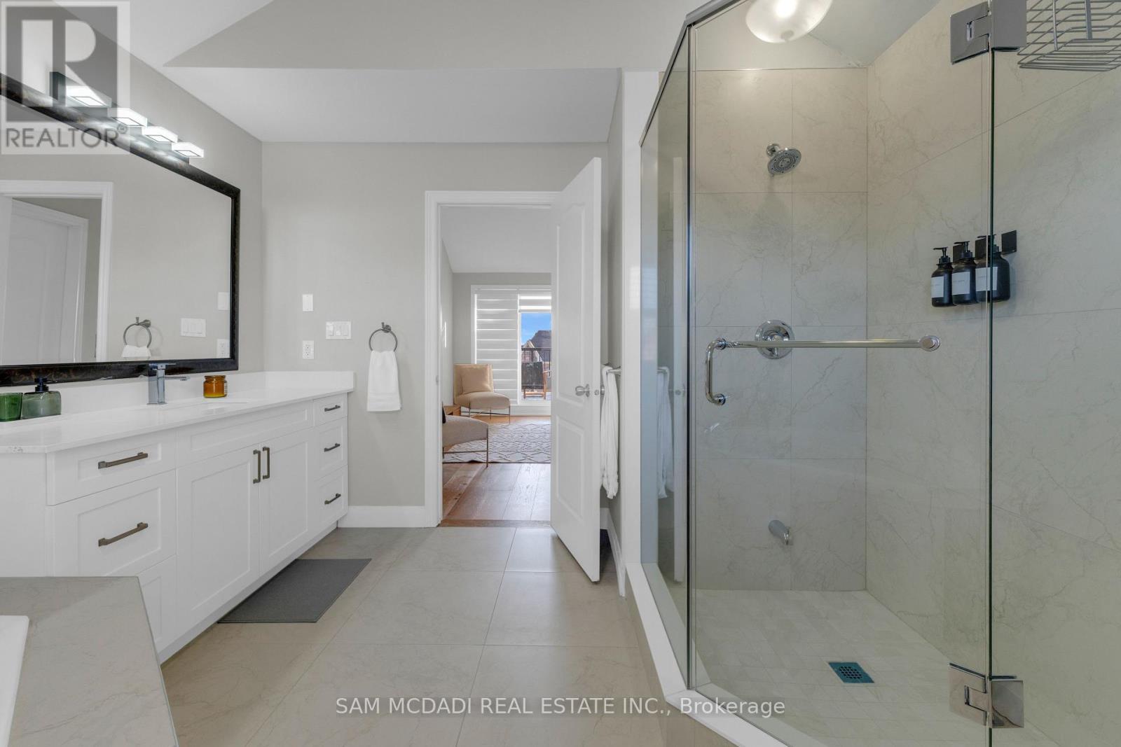 5227 Preservation Circle, Mississauga, ON - Indoor Photo Showing Bathroom