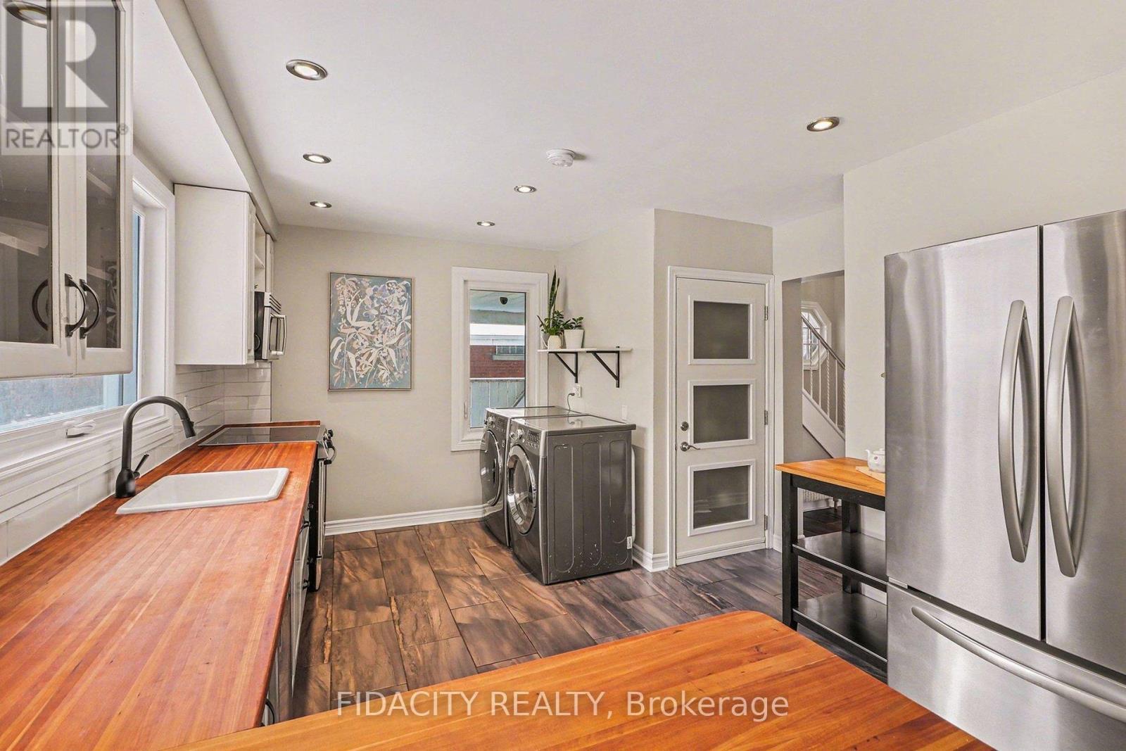 758 Smyth Road, Ottawa, ON - Indoor