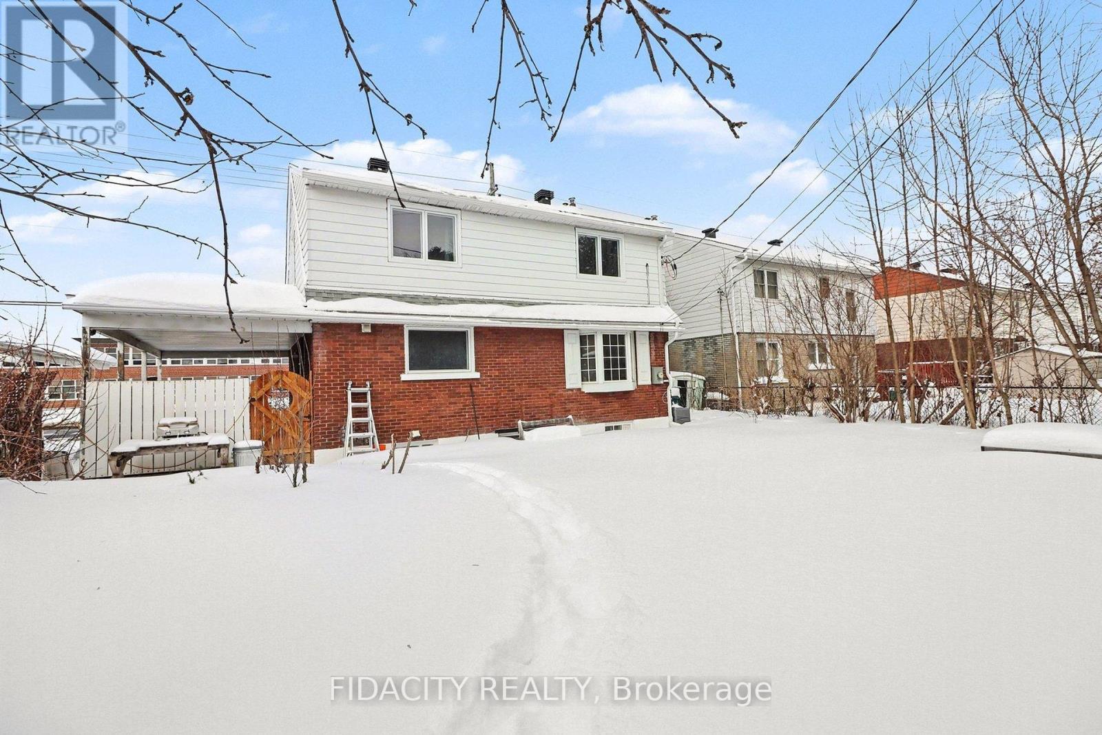 758 Smyth Road, Ottawa, ON - Outdoor