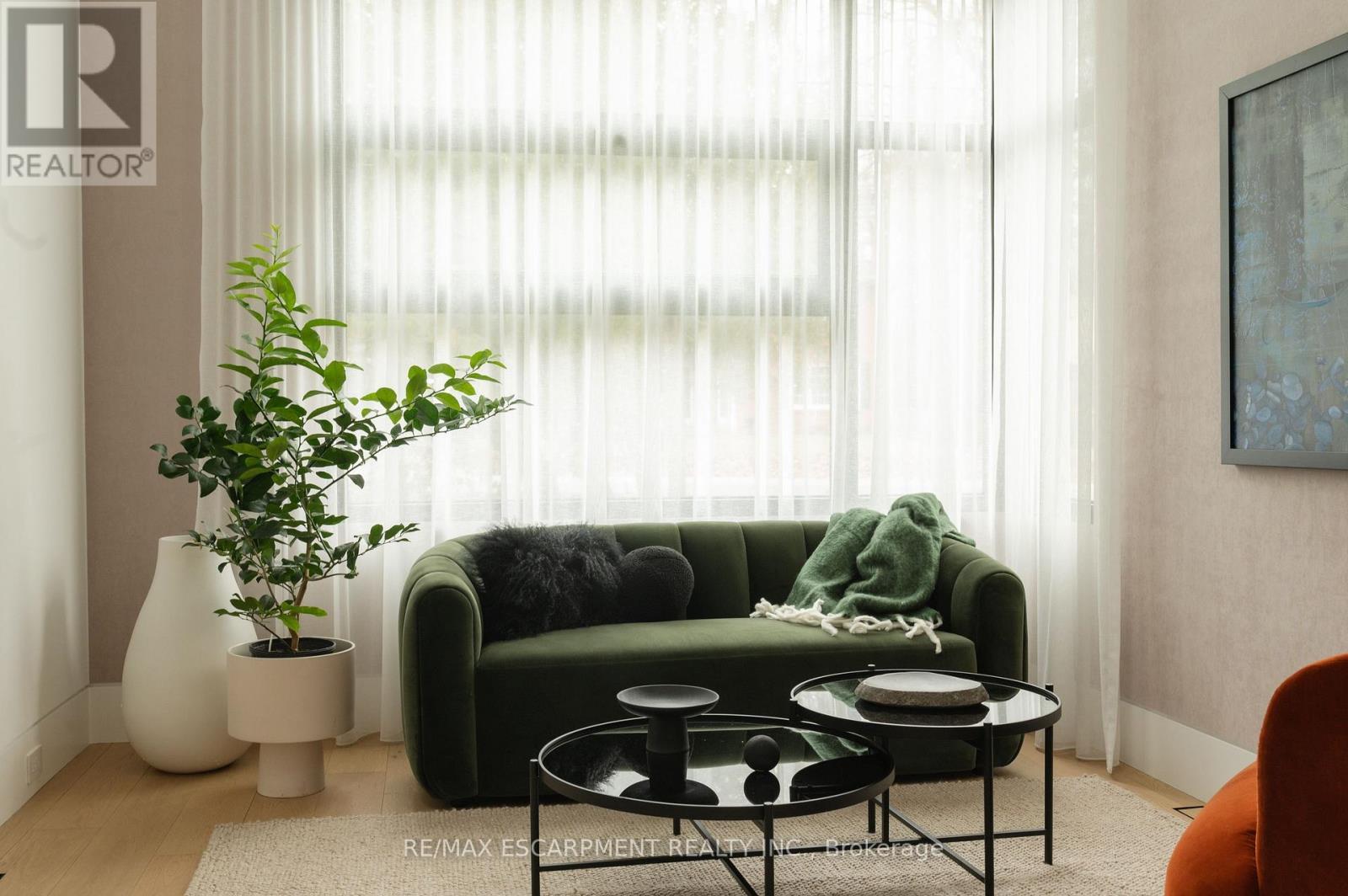 1308 Greenoaks Drive, Mississauga, ON - Indoor